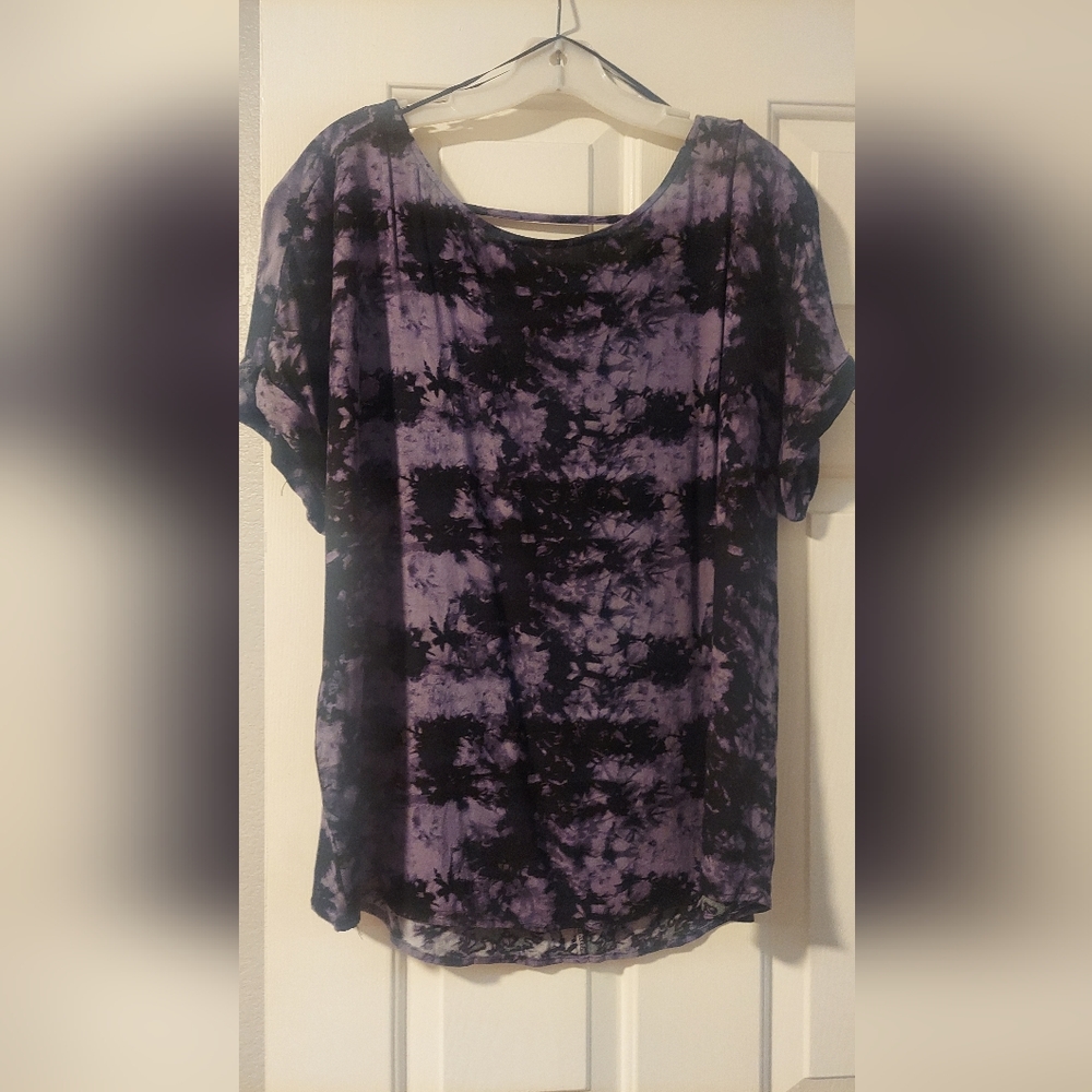 Ladies top. Tye dye, never worn